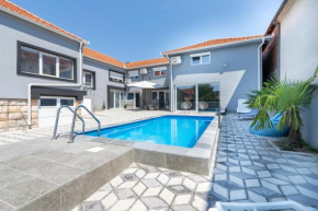 Aleks apartmani